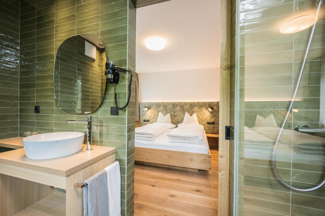 Gasthof Albergo Dolomiten 브라이에스 외부 사진