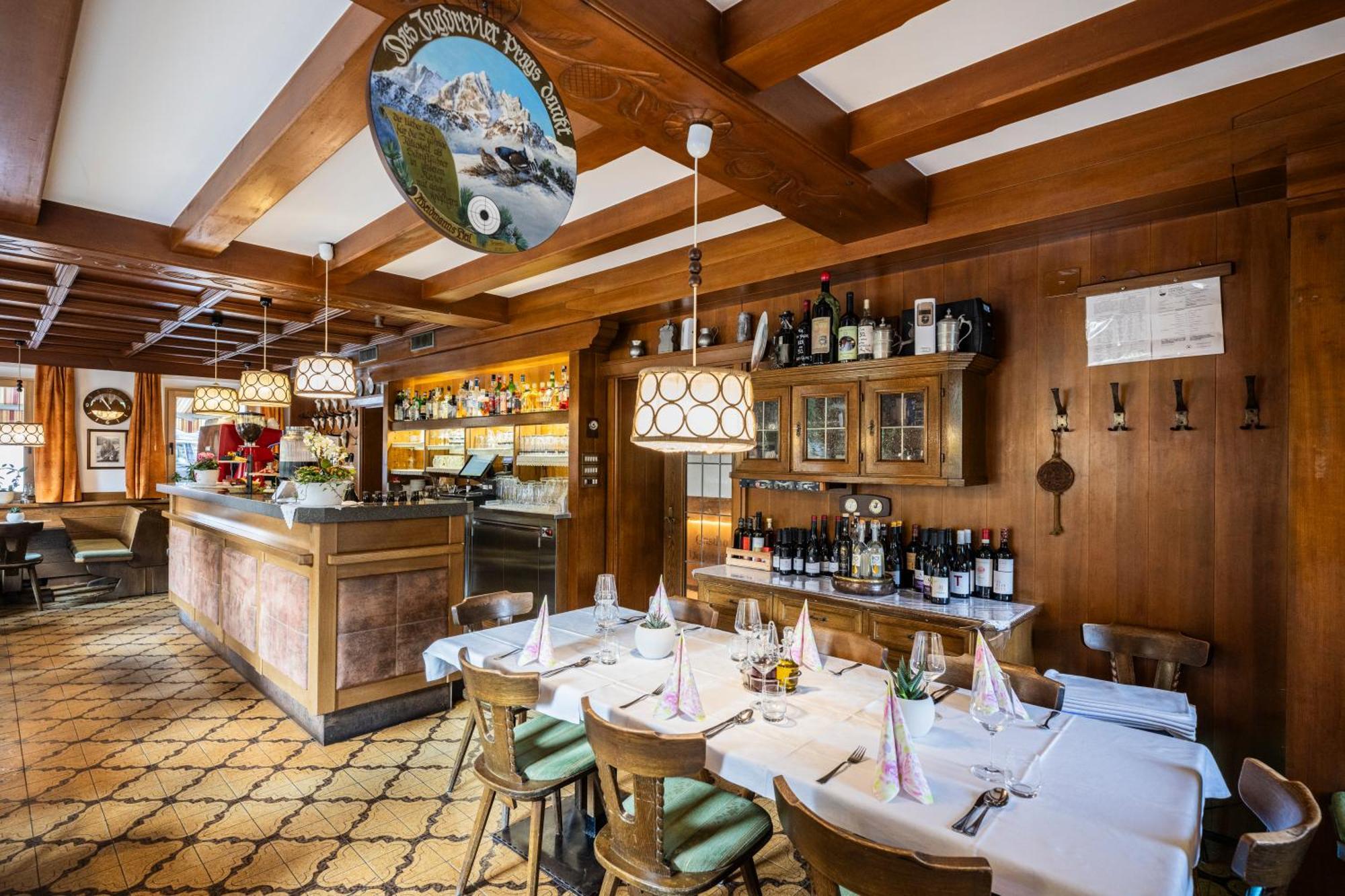 Gasthof Albergo Dolomiten 브라이에스 외부 사진