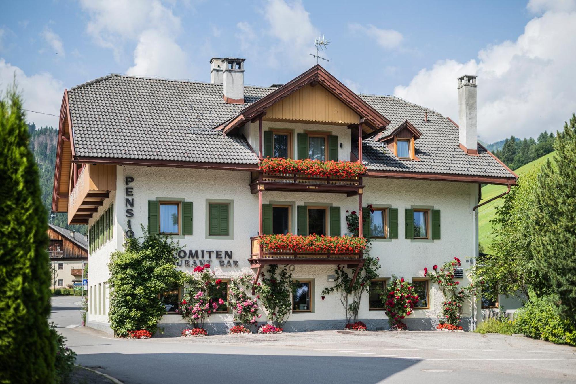 Gasthof Albergo Dolomiten 브라이에스 외부 사진