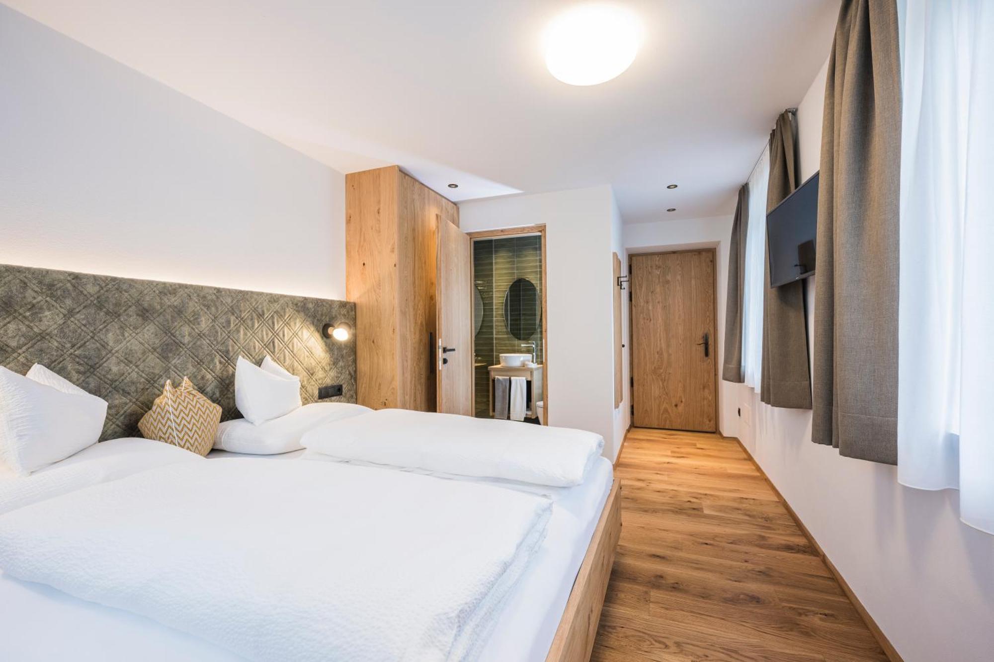 Gasthof Albergo Dolomiten 브라이에스 외부 사진