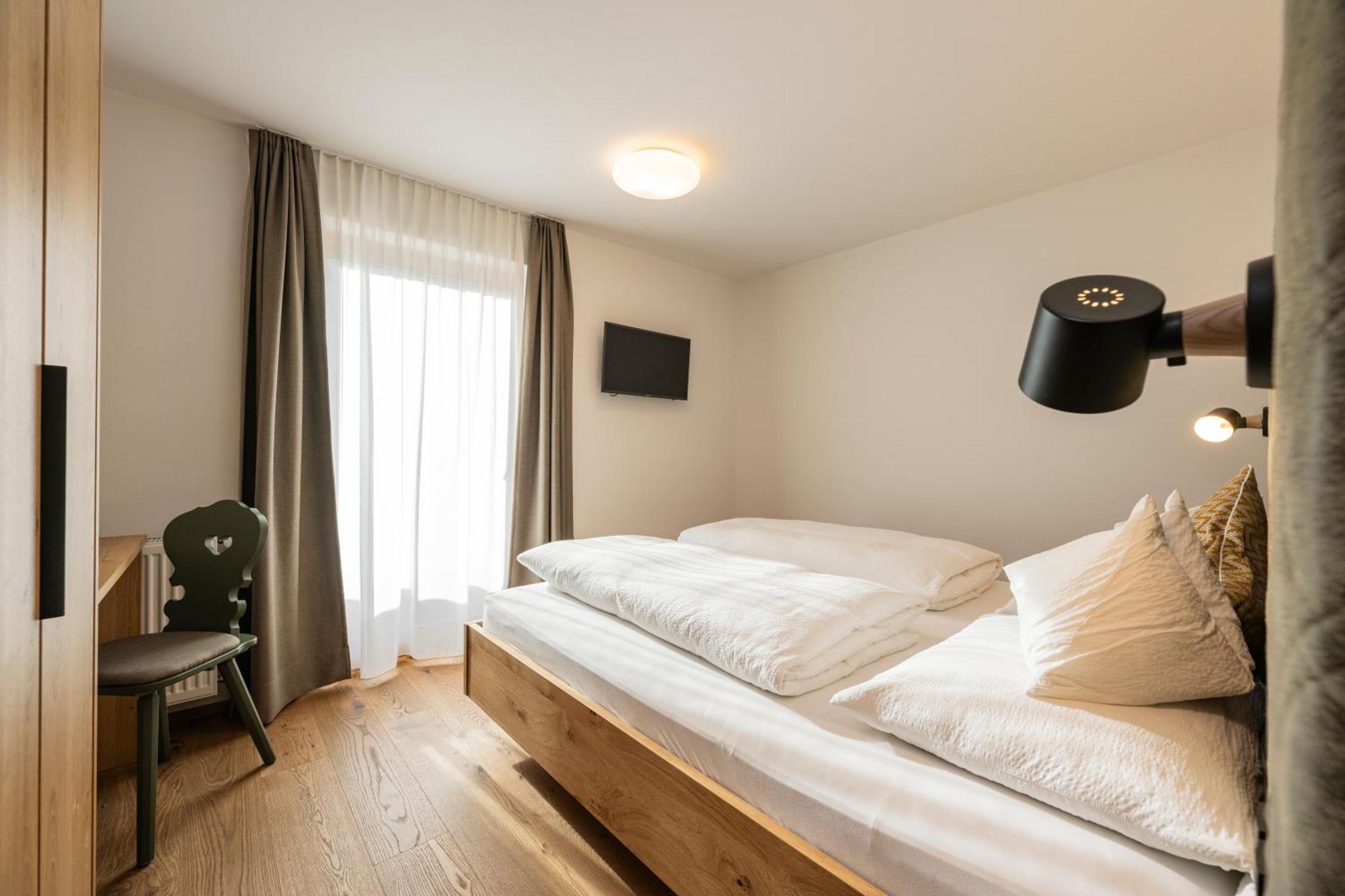 Gasthof Albergo Dolomiten 브라이에스 외부 사진