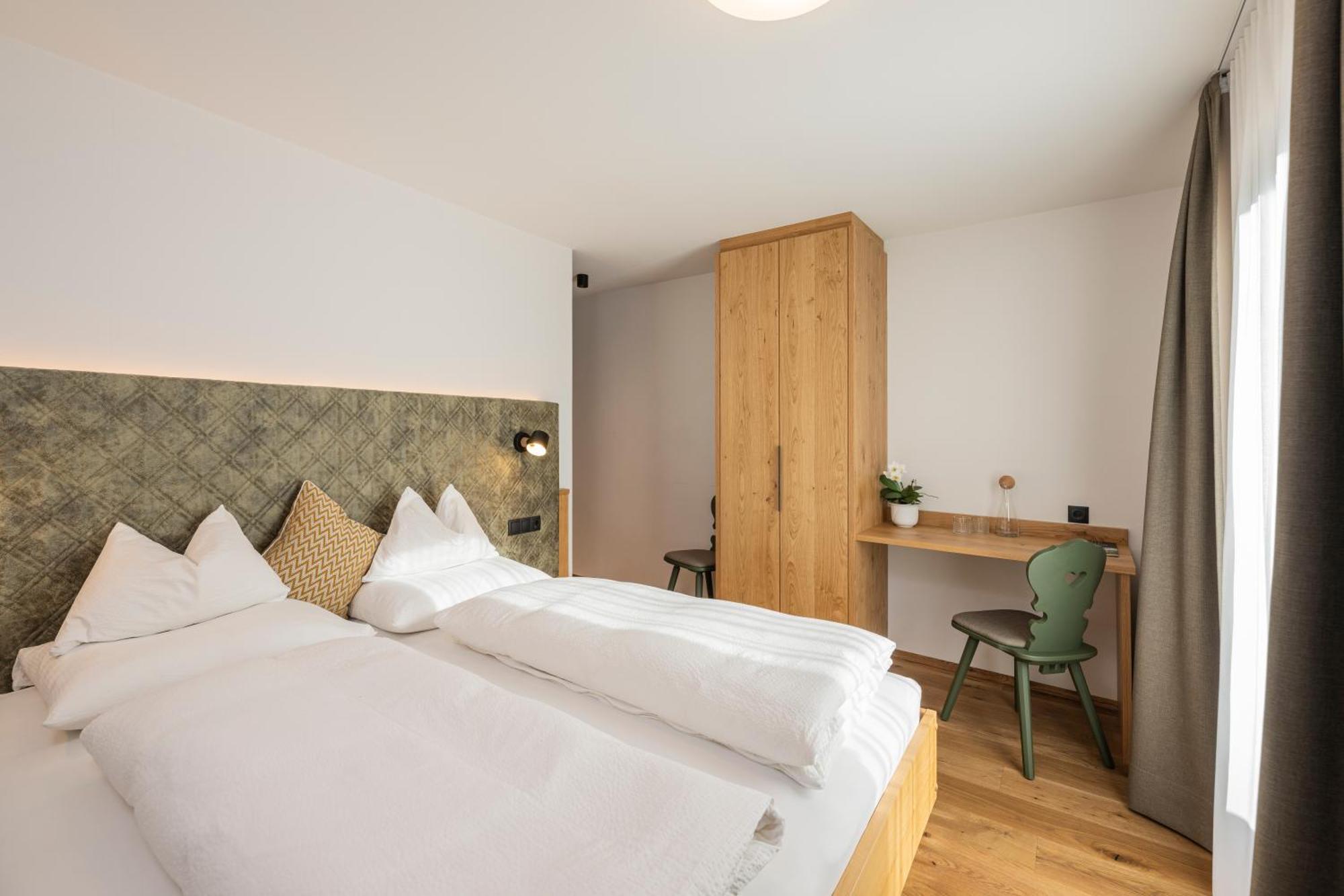 Gasthof Albergo Dolomiten 브라이에스 외부 사진